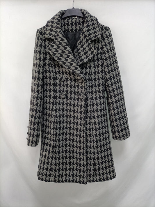 MYSTIC. Houndstooth coat size 38 (tara)
