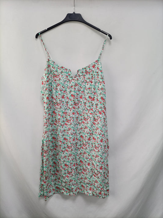 LEFTIES. Green floral dress Tl