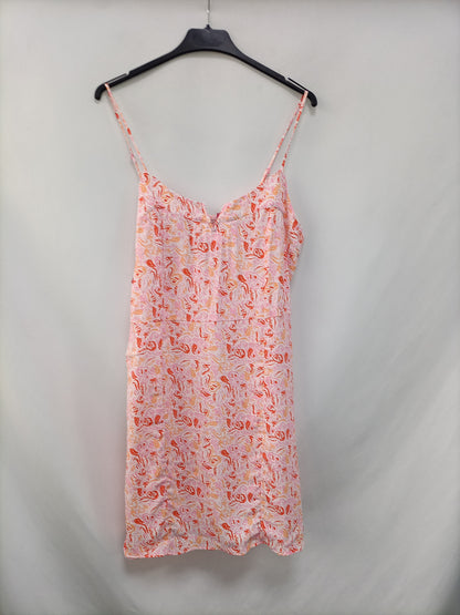 LEFTIES. Tl pink flower dress