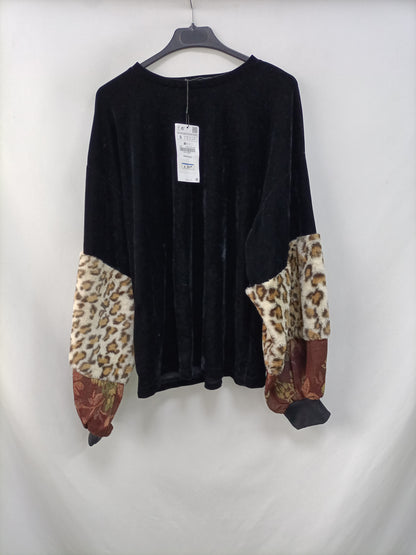 ZARA. Sudadera negra terciopelo T.s