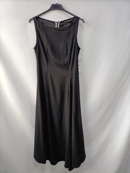 ZARA. Black Ts midi dress