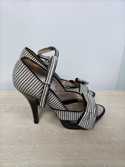 PABLO FUSTER. Zapatos de rayas T.39