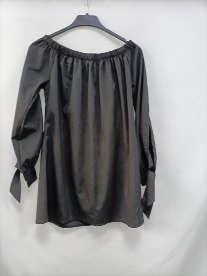 OTHERS. Black boat neck blouse Tu(m)