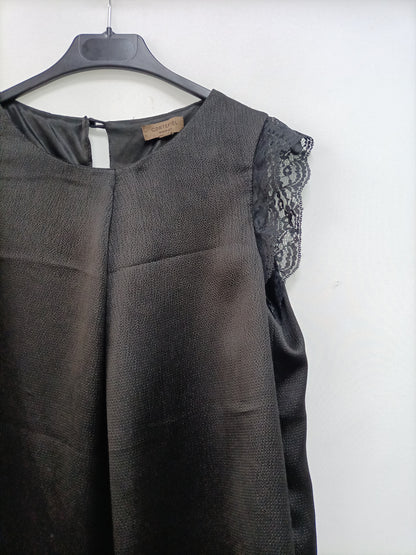 CORTEFIEL. Black lace blouse TM