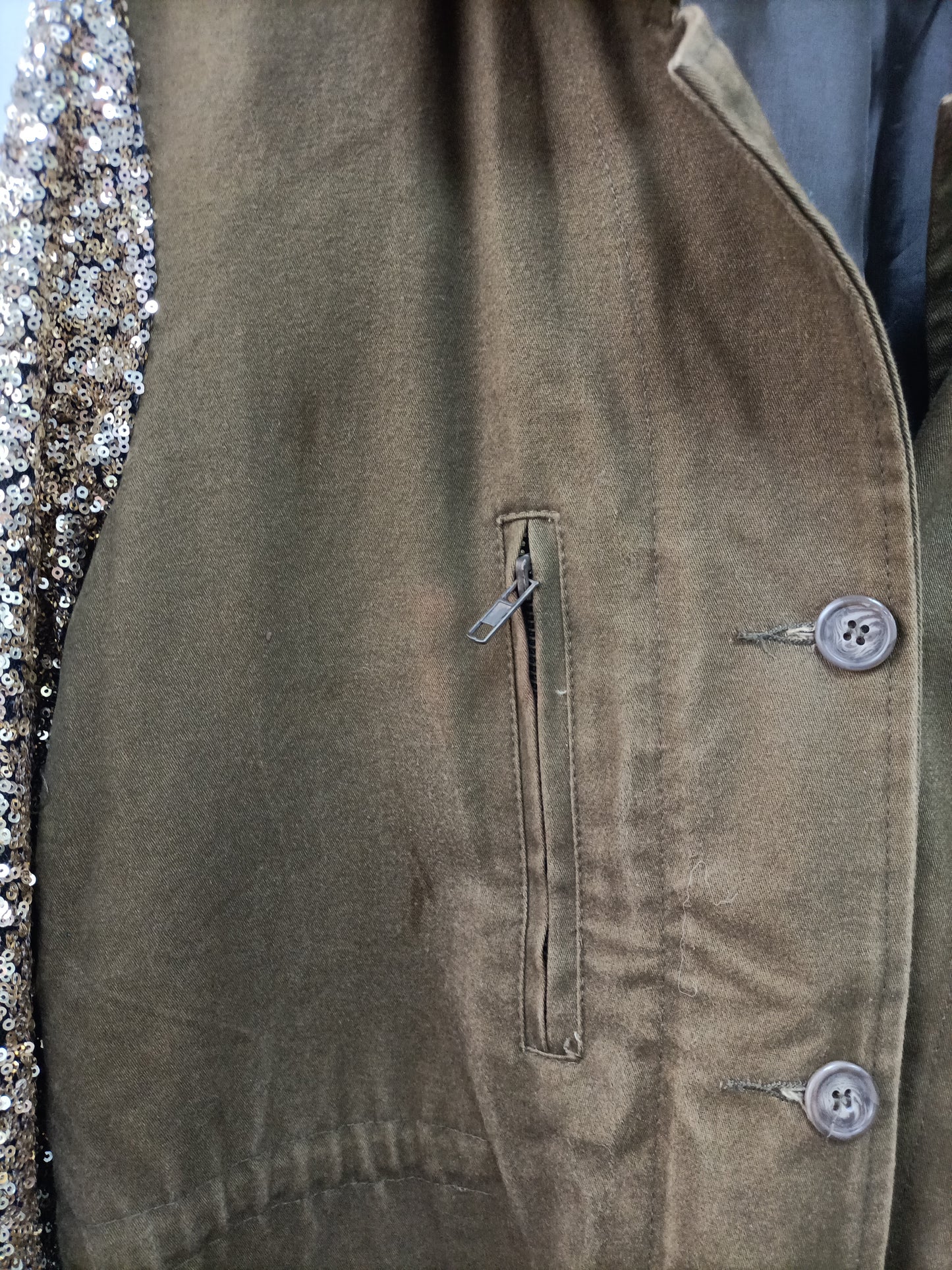 OTRAS. Chaqueta verde mangas lentejuelas T.u(m) tara