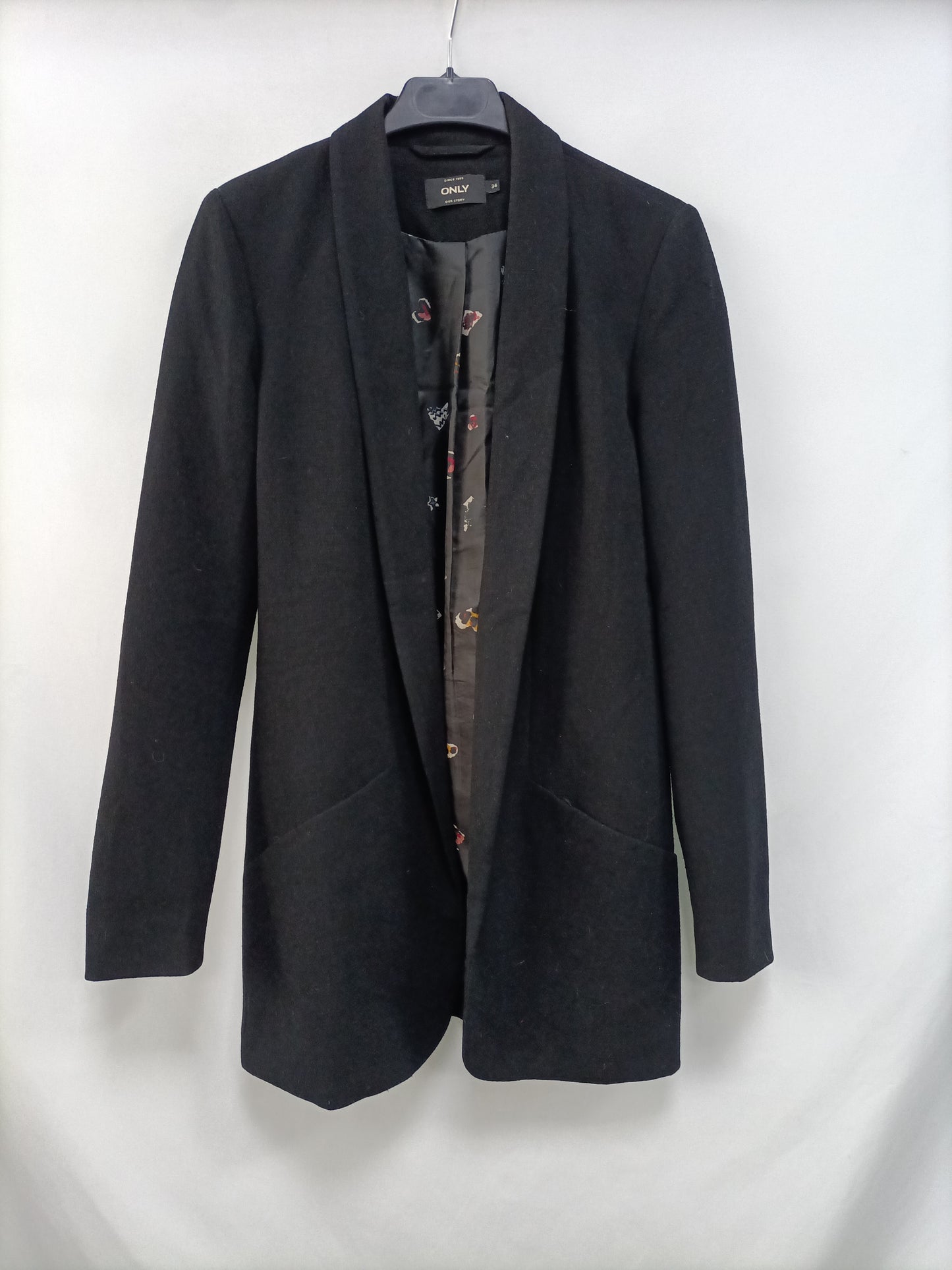 MarketONLY. Blazer negra fluida T.34