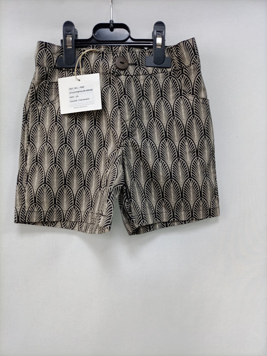 OMINI. Black printed shorts, size 2 years