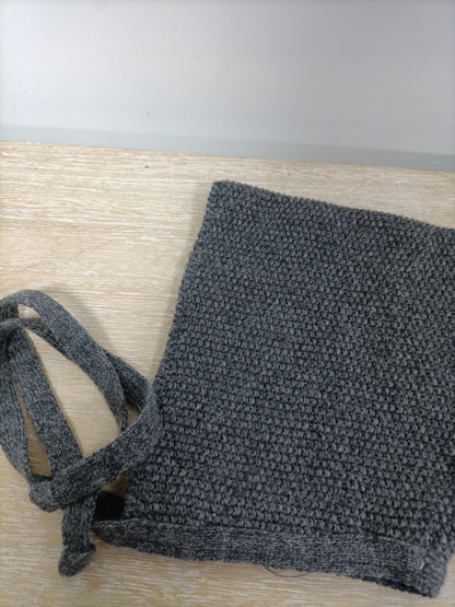 OMINI. Grey knit hood, size 2 years