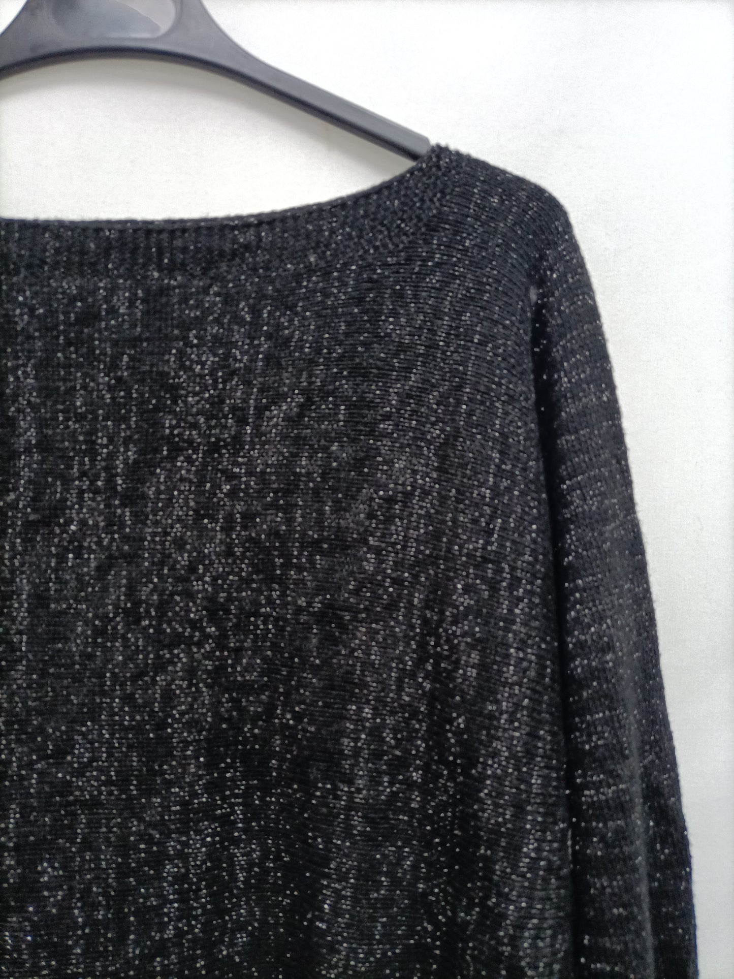 H. TREND. Jersey negro hilos T.u(s)