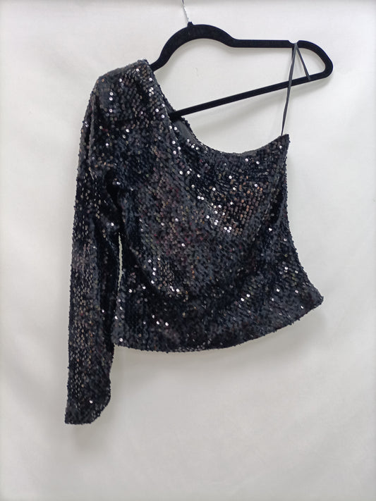 MANGO. Top negro lentejuelas T.s