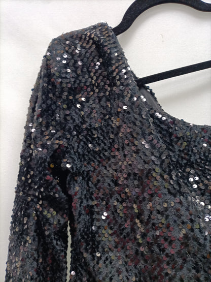 MANGO. Top negro lentejuelas T.s