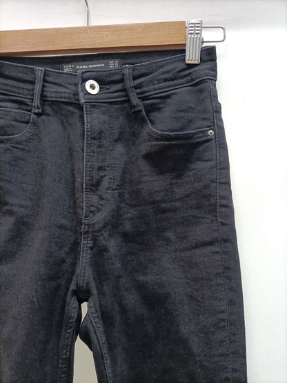 ZARA. Classic black trousers size 32