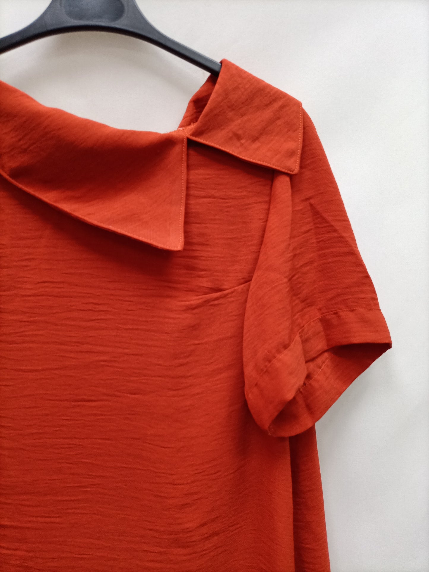 OTRAS. Vestido fluido teja T.u(s)