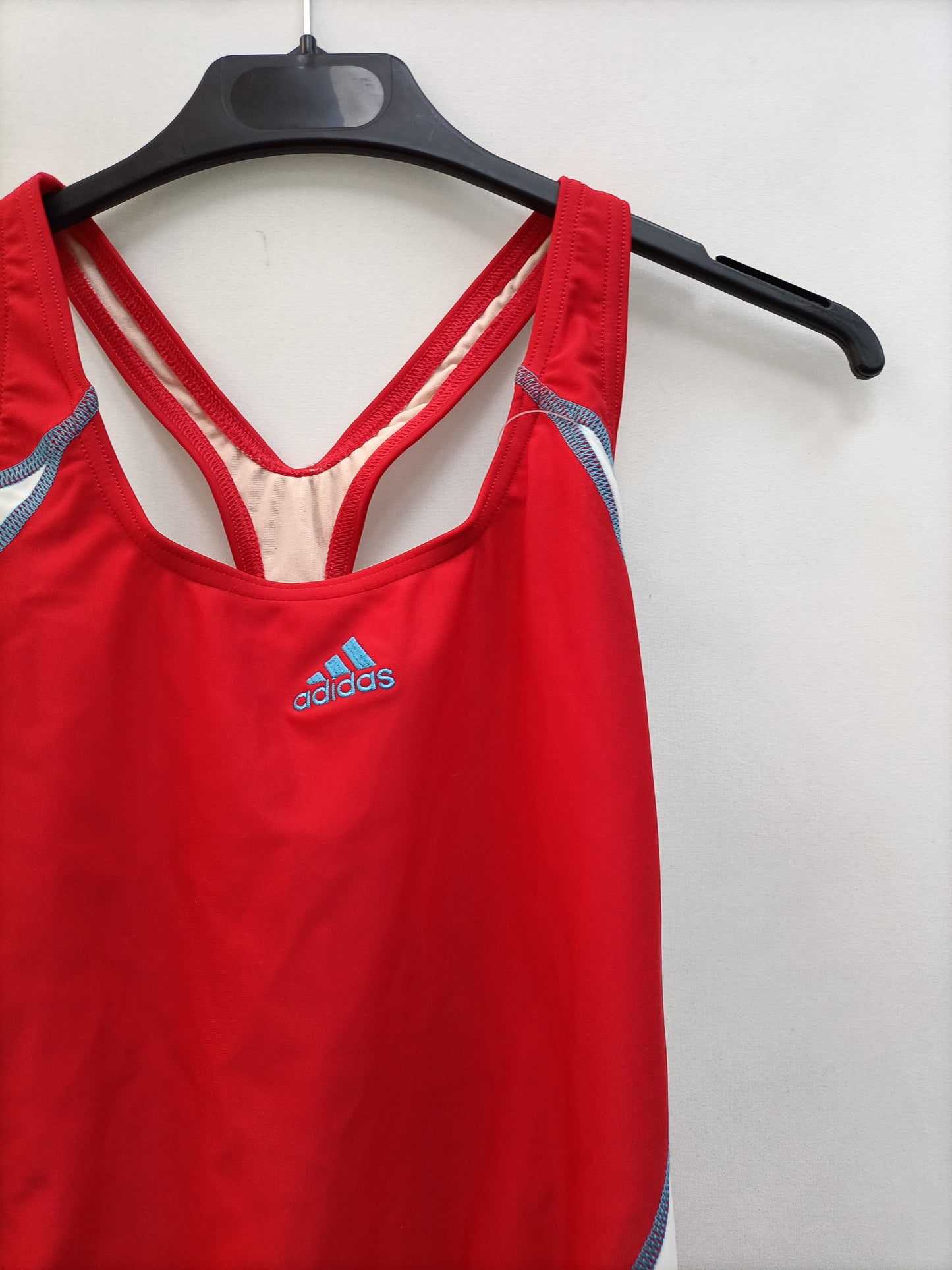 ADIDAS. traje de baño deportivo T.40