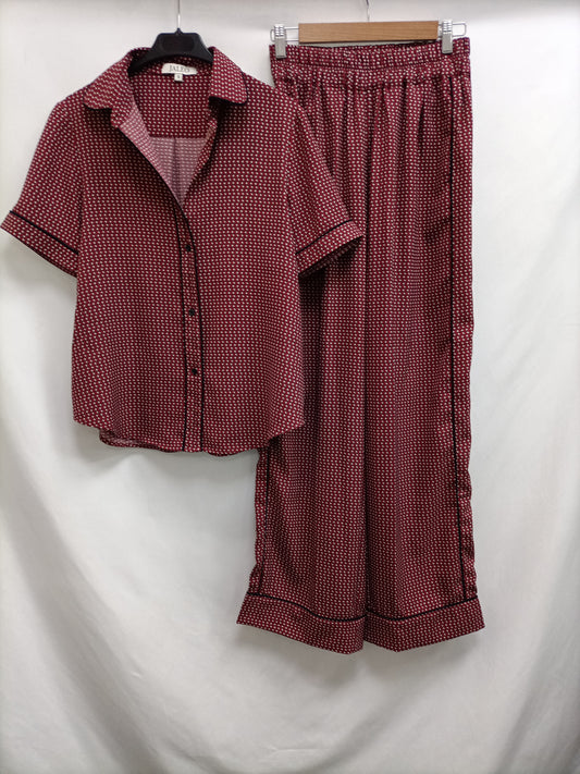 JALEO. Total look burdeos T.s