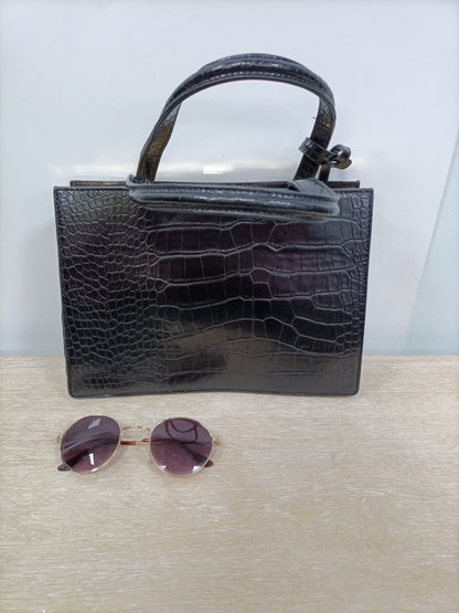 MarketZARA.Bolso negro formal