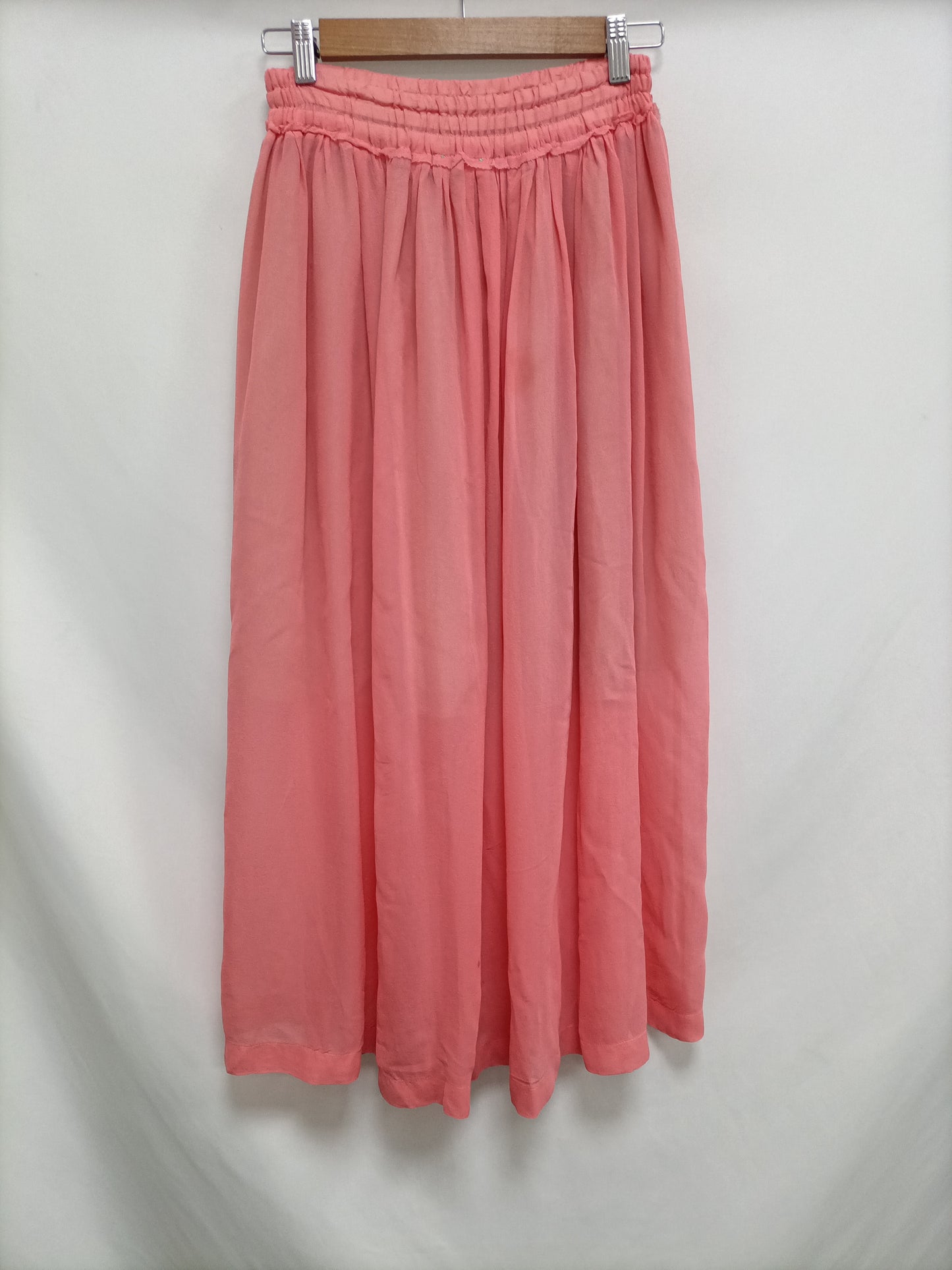 SKIRT. falda midi fluida rosa claro Tu(s/m)