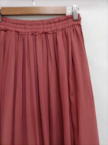 SKIRT. falda midi fluida rosa oscuro Tu(s/m)