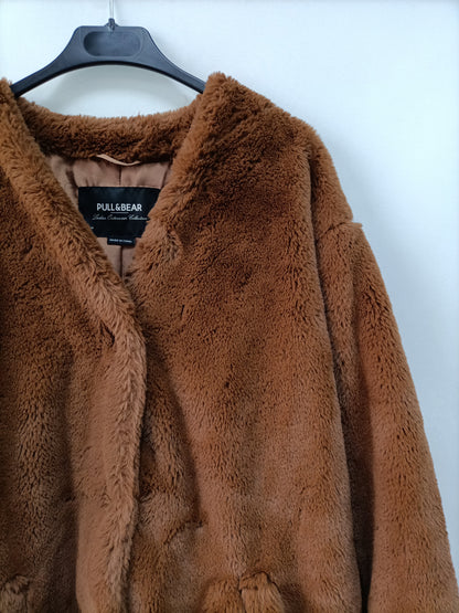 PULL&BEAR. Abrigo camel pelo  T.m