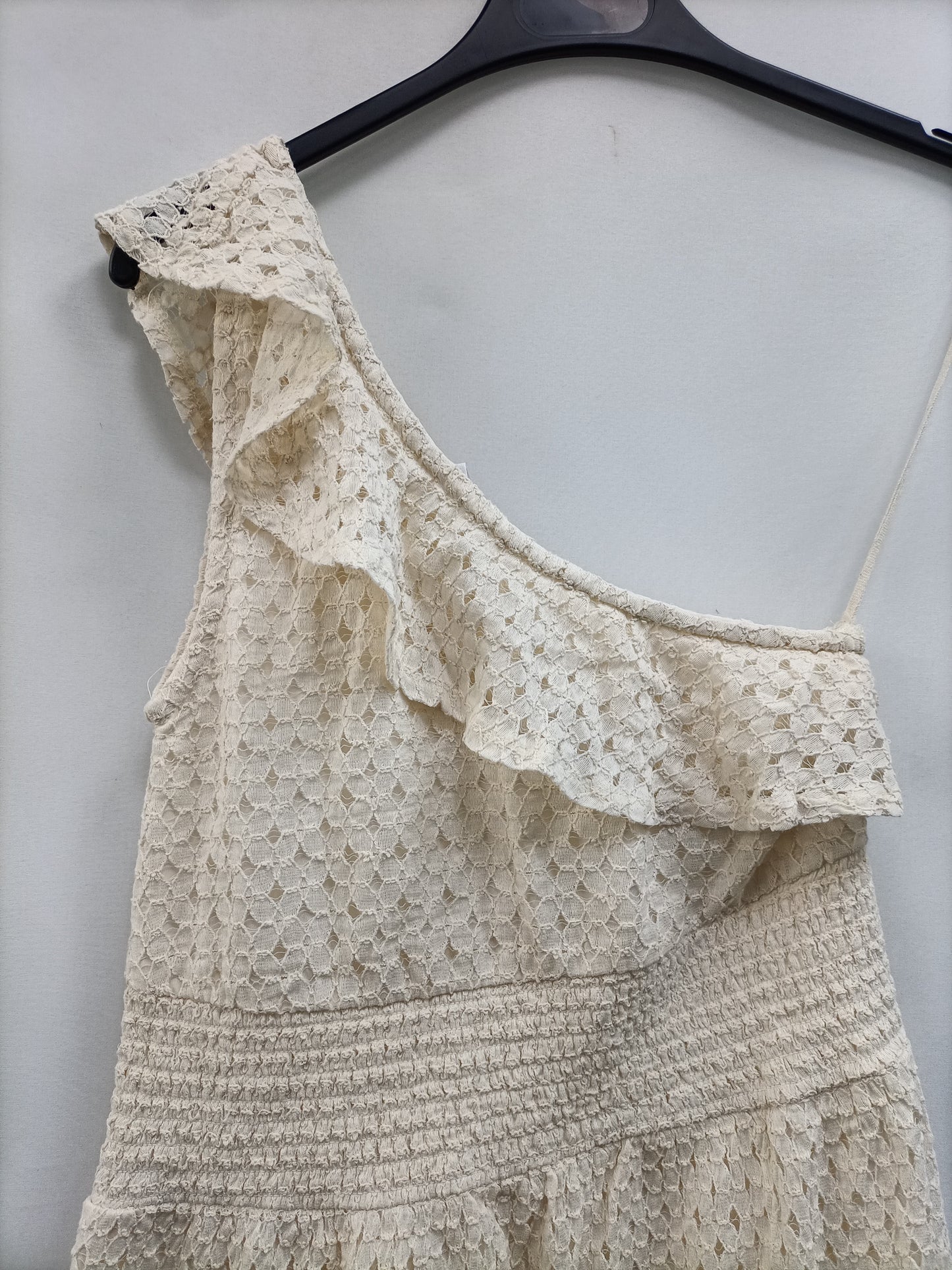 MANGO. Short lace dress Tm