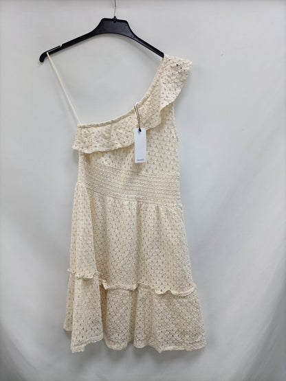 MANGO. Short lace dress Tm