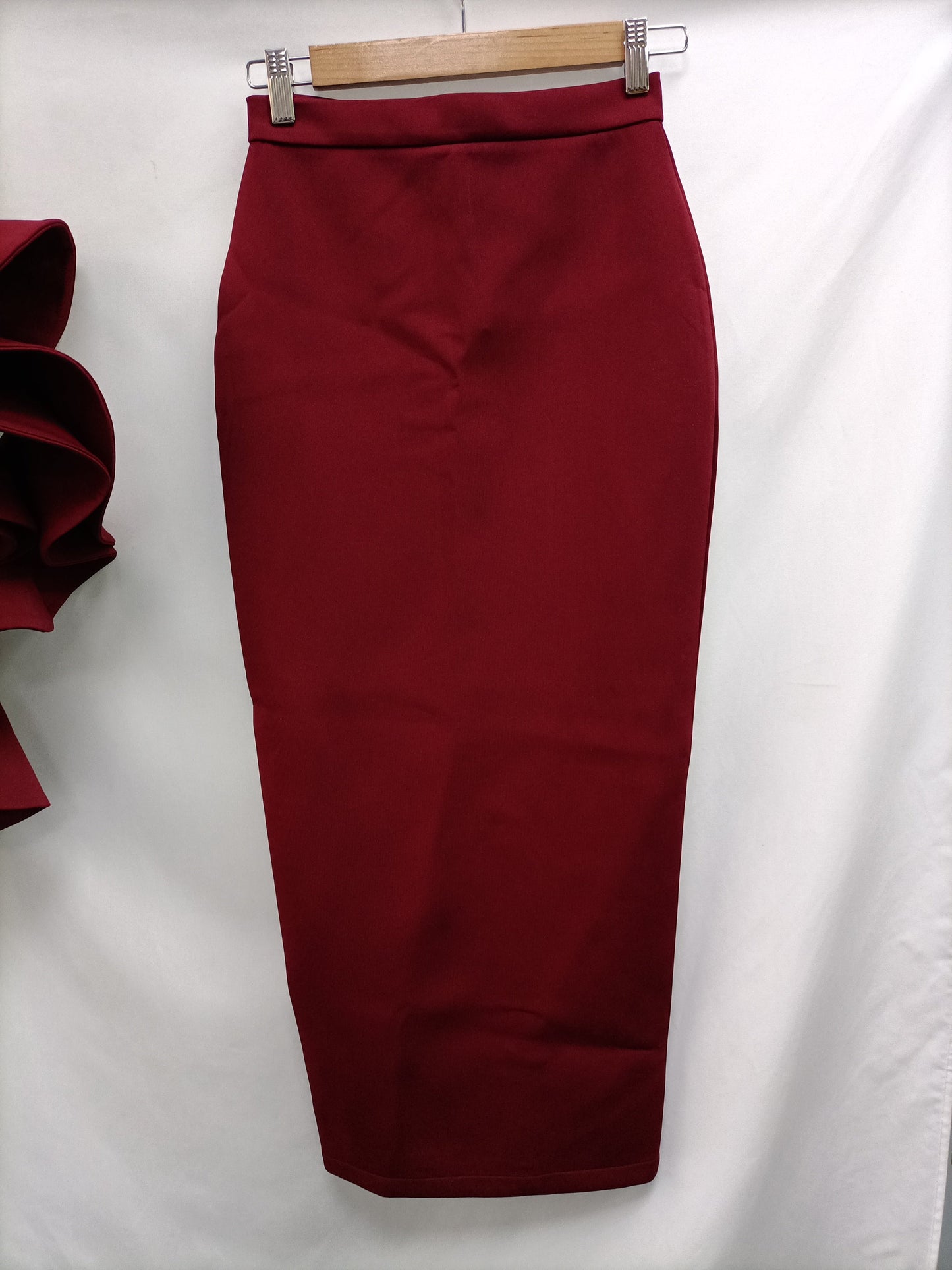 MEET PARÍS. Total look burdeos T.m