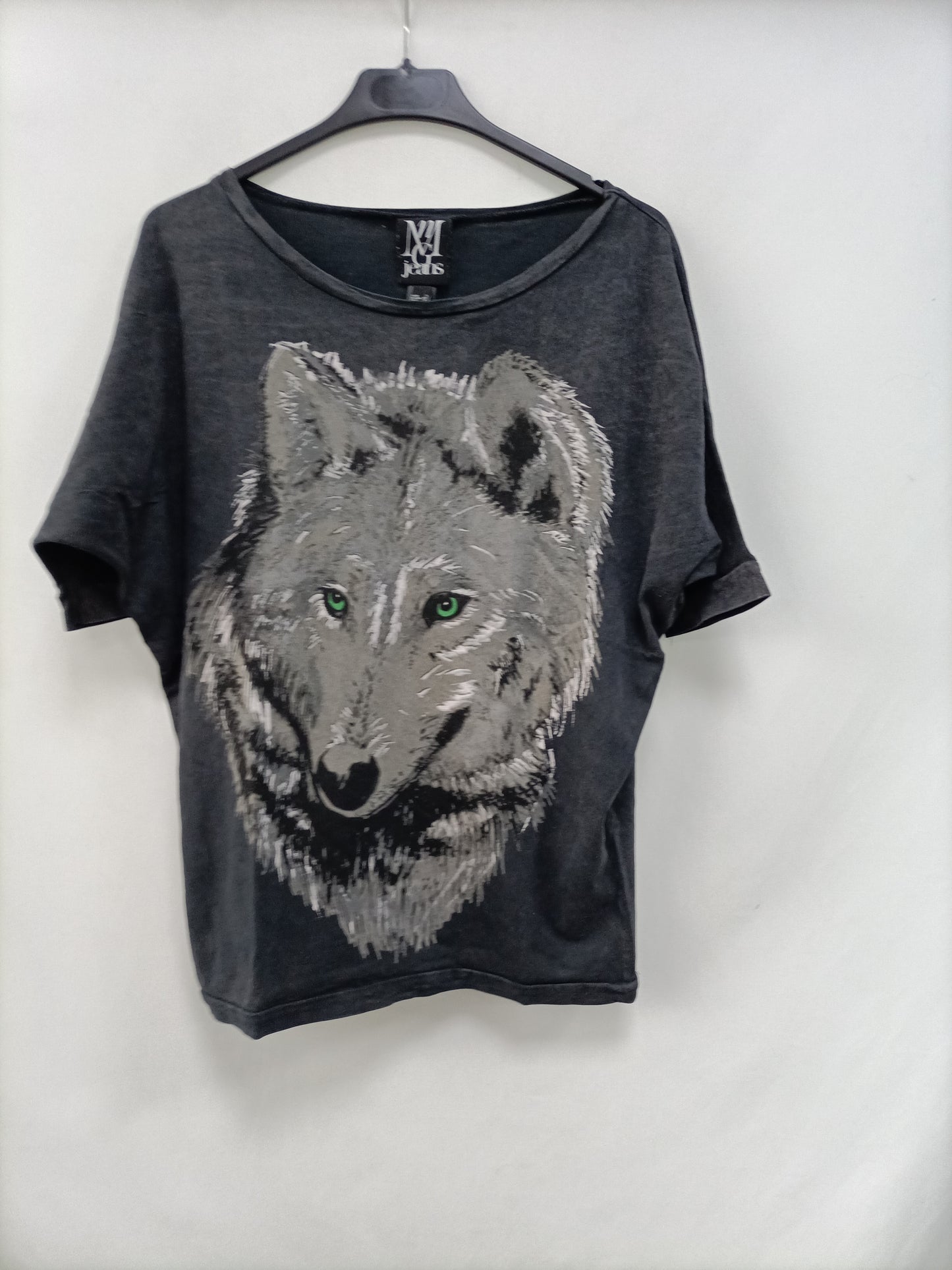 OTRAS.Camiseta gris lobo. T.S
