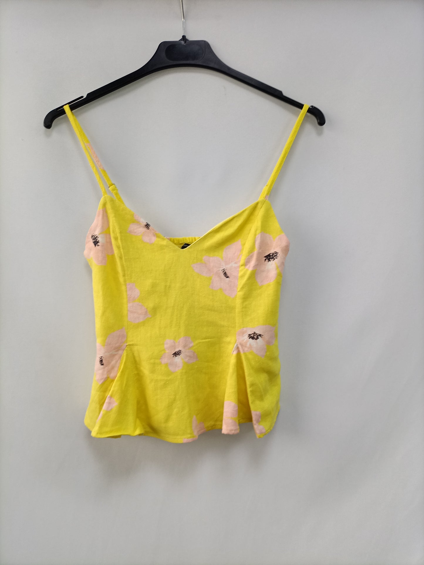 ZARA.Top amarillo flores T.XS