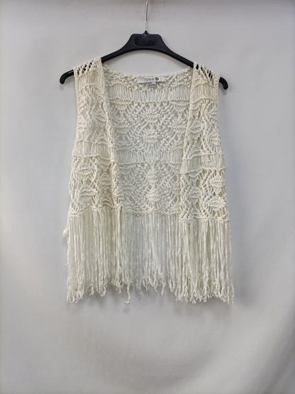 FOREVER21.Chaleco estilo croché flecos T.M