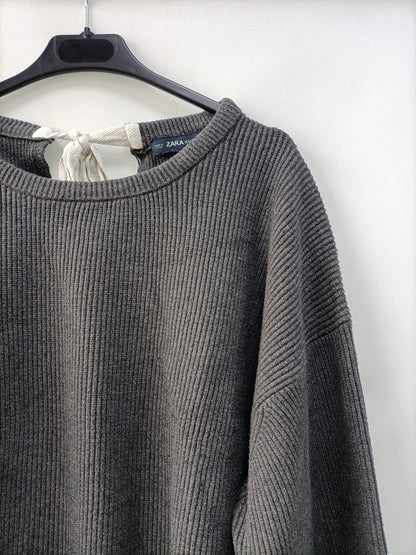 ZARA.Jersey gris canalé T.S