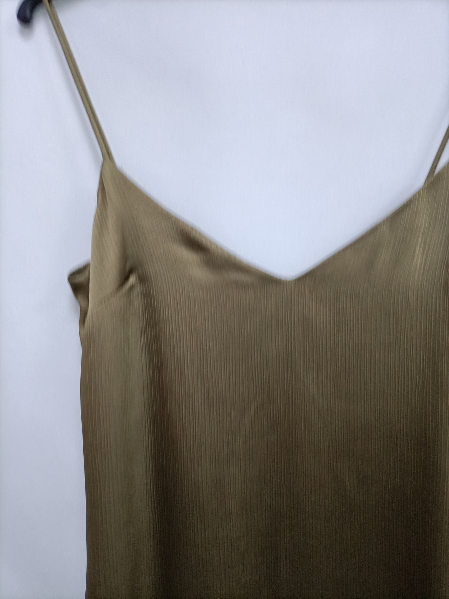 ZARA.Vestido midi lencero T.XS