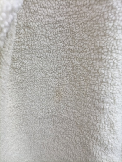 H&amp;M. Beige sheepskin overshirt Ts(TARA)