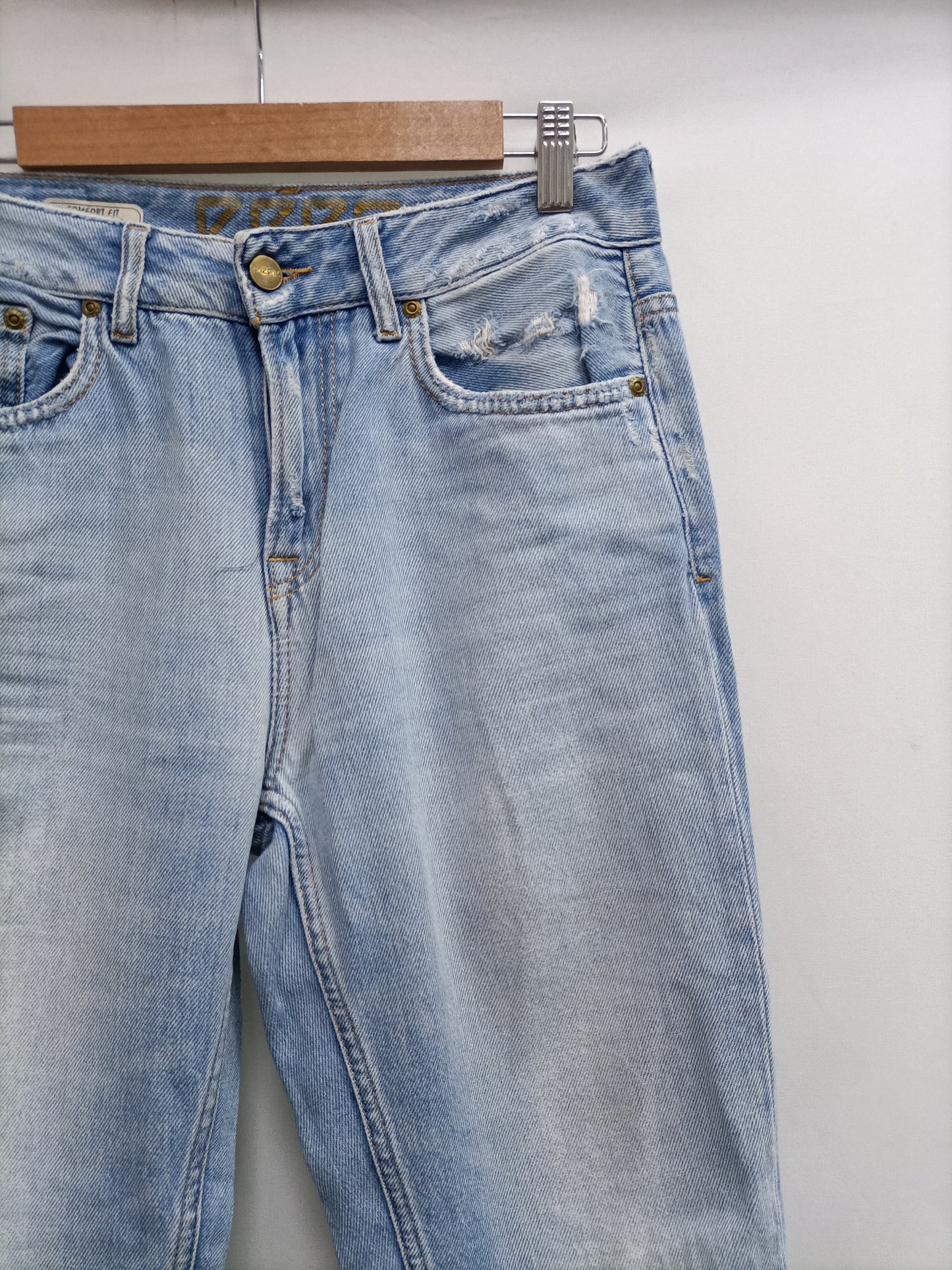 PEPE JEANS. Distressed jeans, size 36