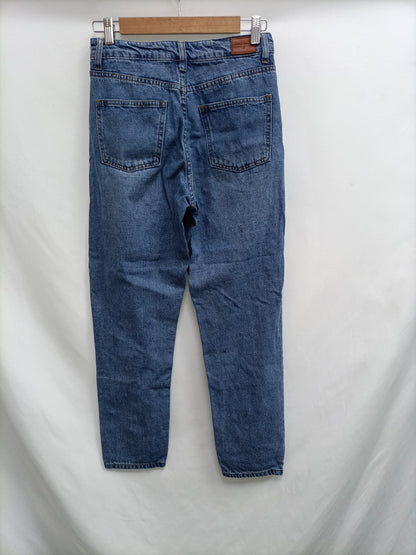 GREEN COAST. Pantalón vaquero perlas T.36