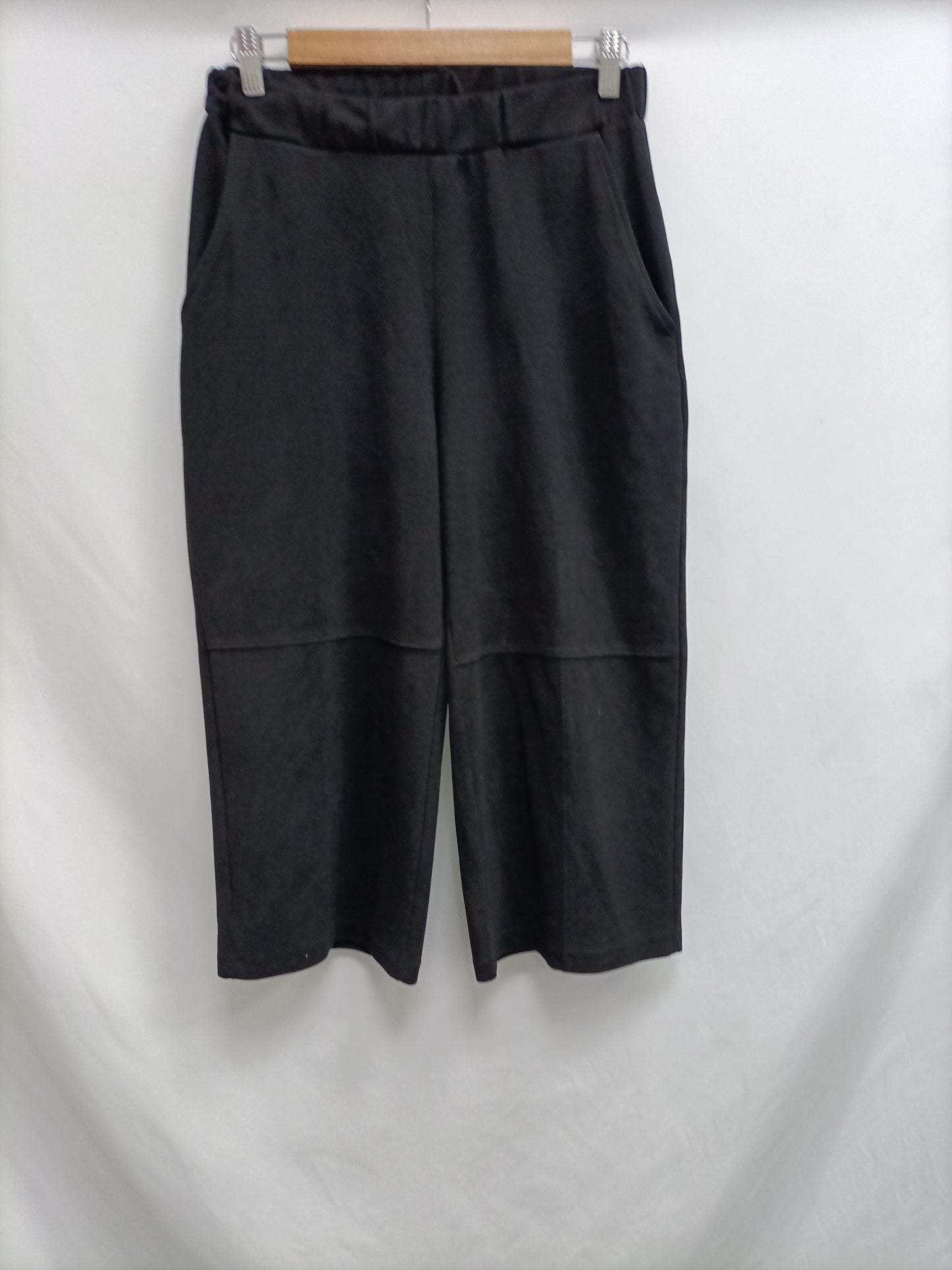 PULL&amp;BEAR. Suede Culottes Tm