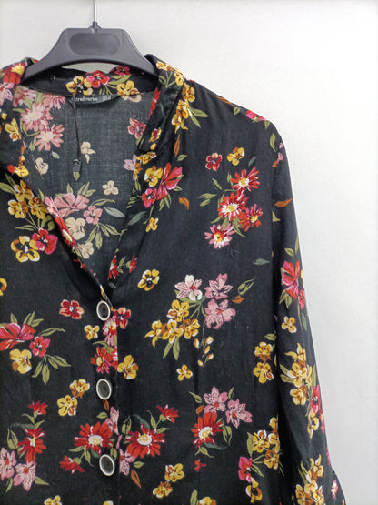 STRADIVARIUS. Vestido camisero flores T.m