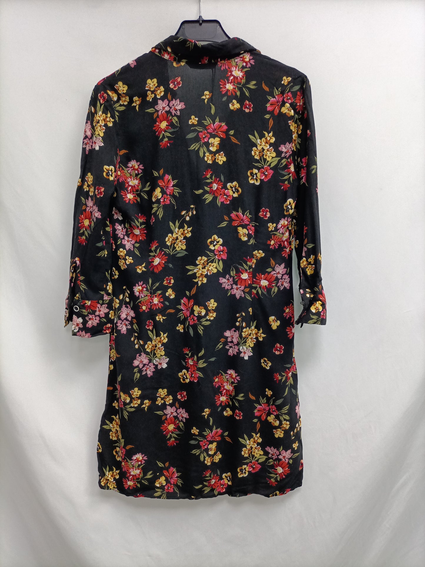 STRADIVARIUS. Vestido camisero flores T.m