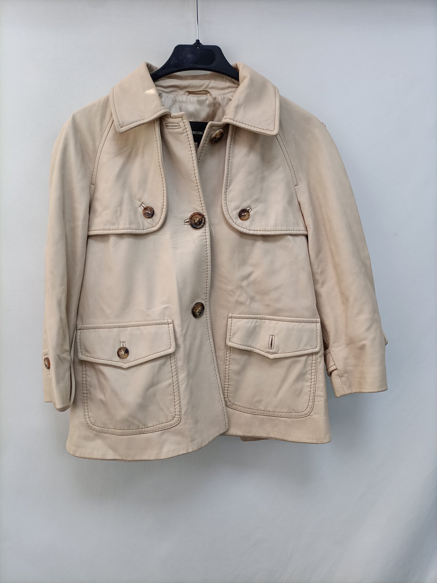 PEDRO DEL HIERRO. Chaqueta piel beige T.s (TARA)