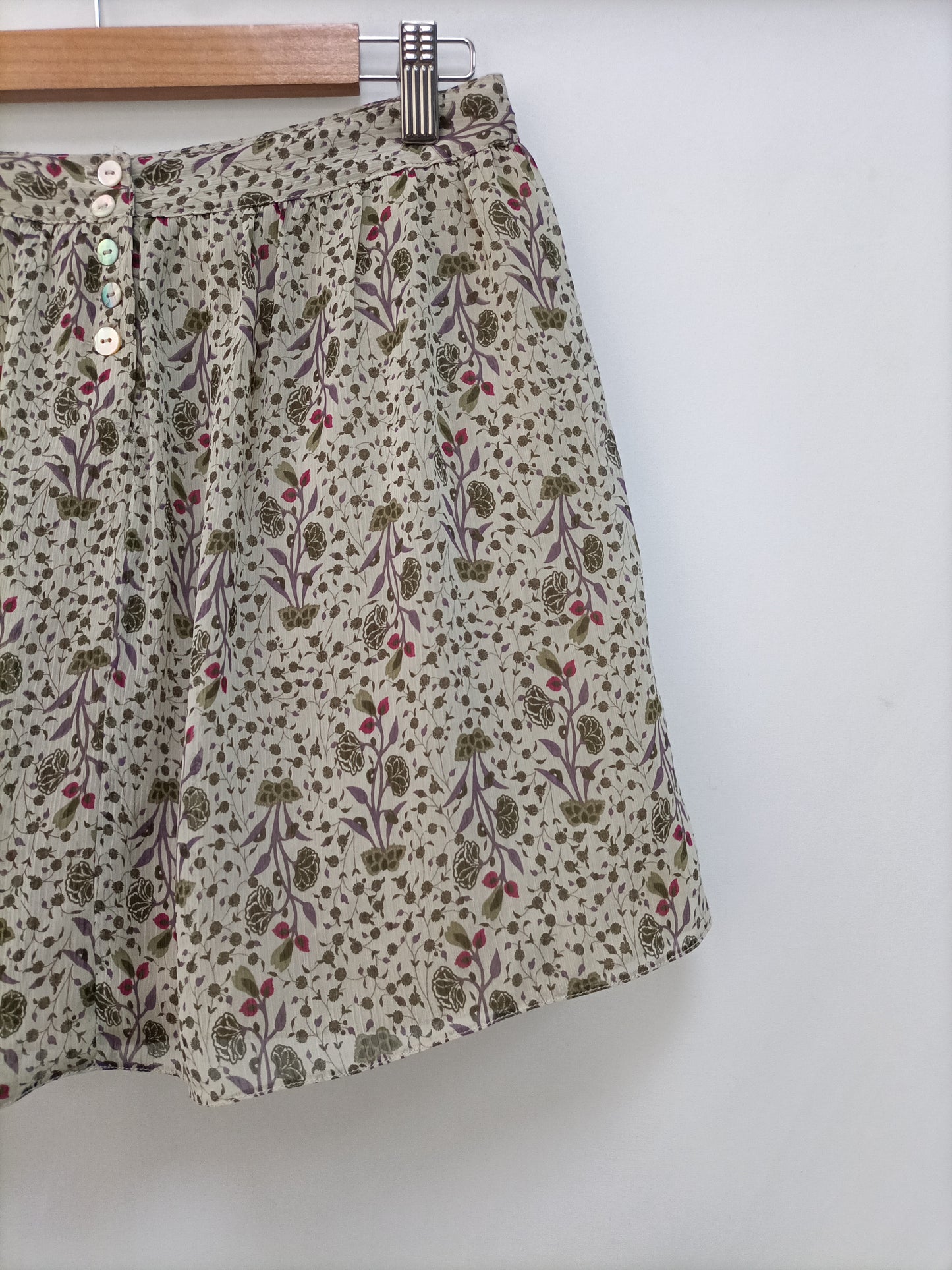 NICOLI. Falda verde flores T.18(38)