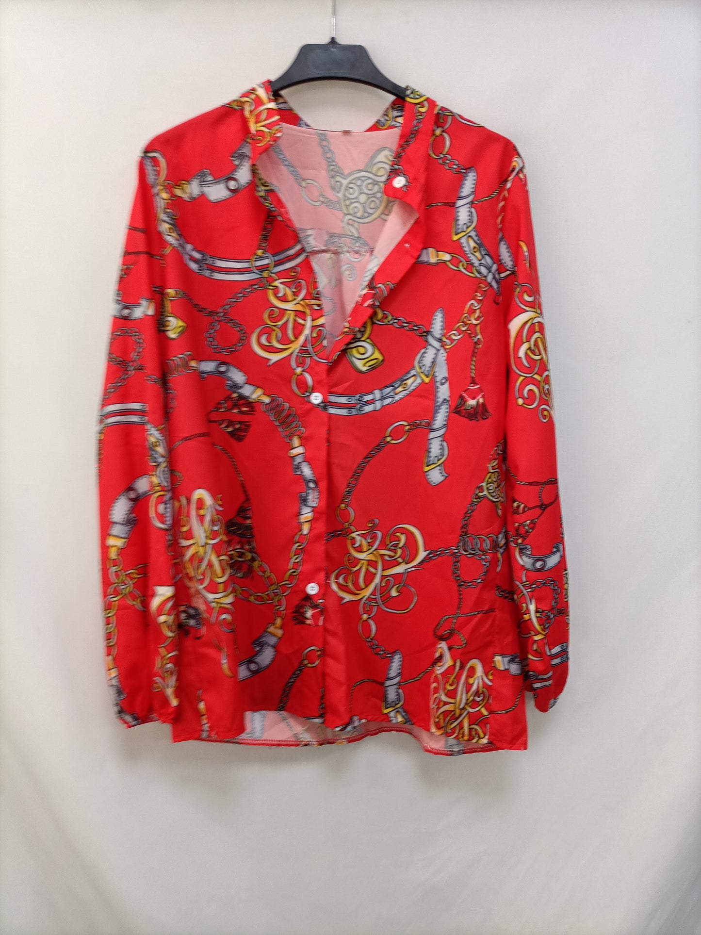 OTHERS. Red blouse with chains Tm
