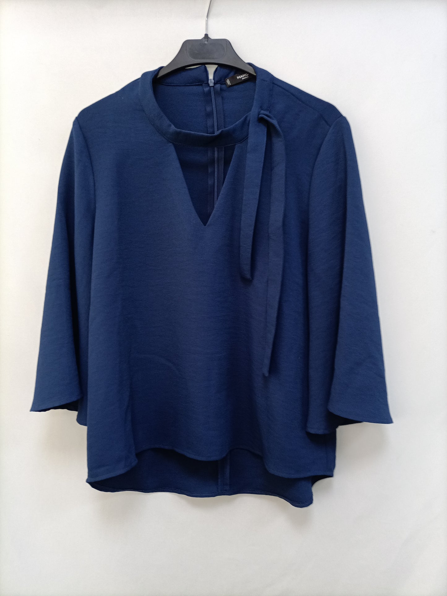 MANGO. Blue shocker blouse Tm