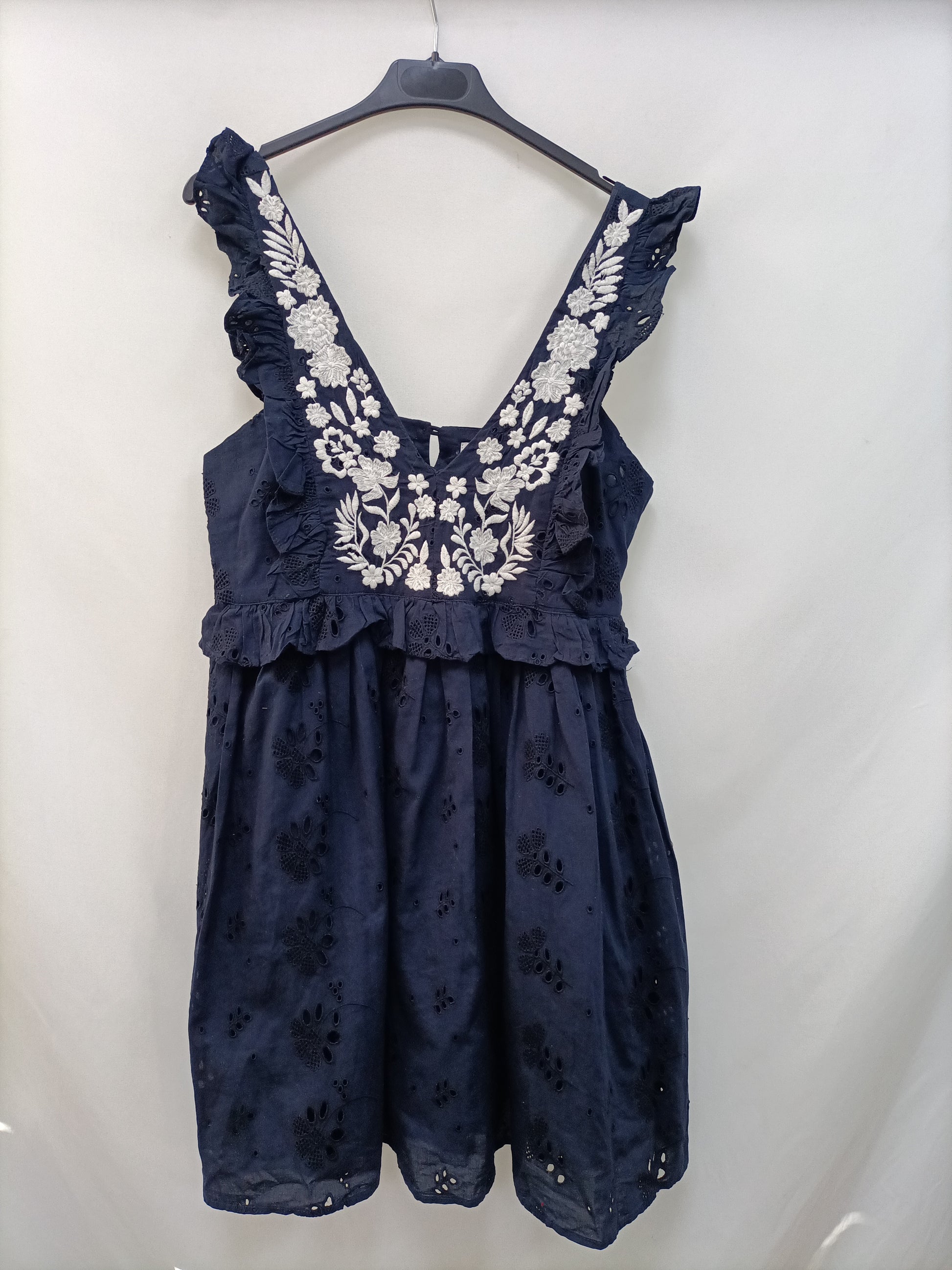 ZARA. Die-cut blue dress Tm Hibuy market ZARA. Die-cut blue dress Tm Hibuy market