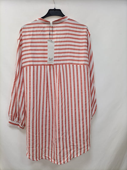 ZARA. Ovesized striped blouse T.xs
