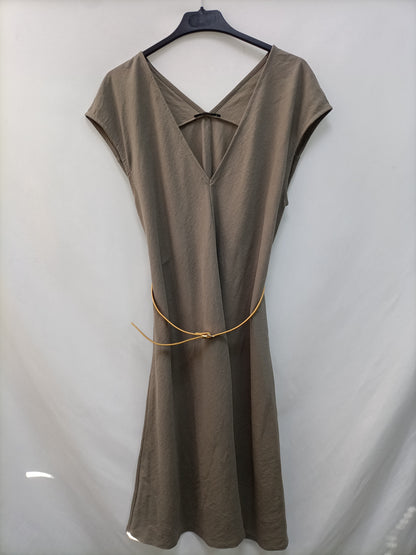 ZARA. Vestido midi beige T.s