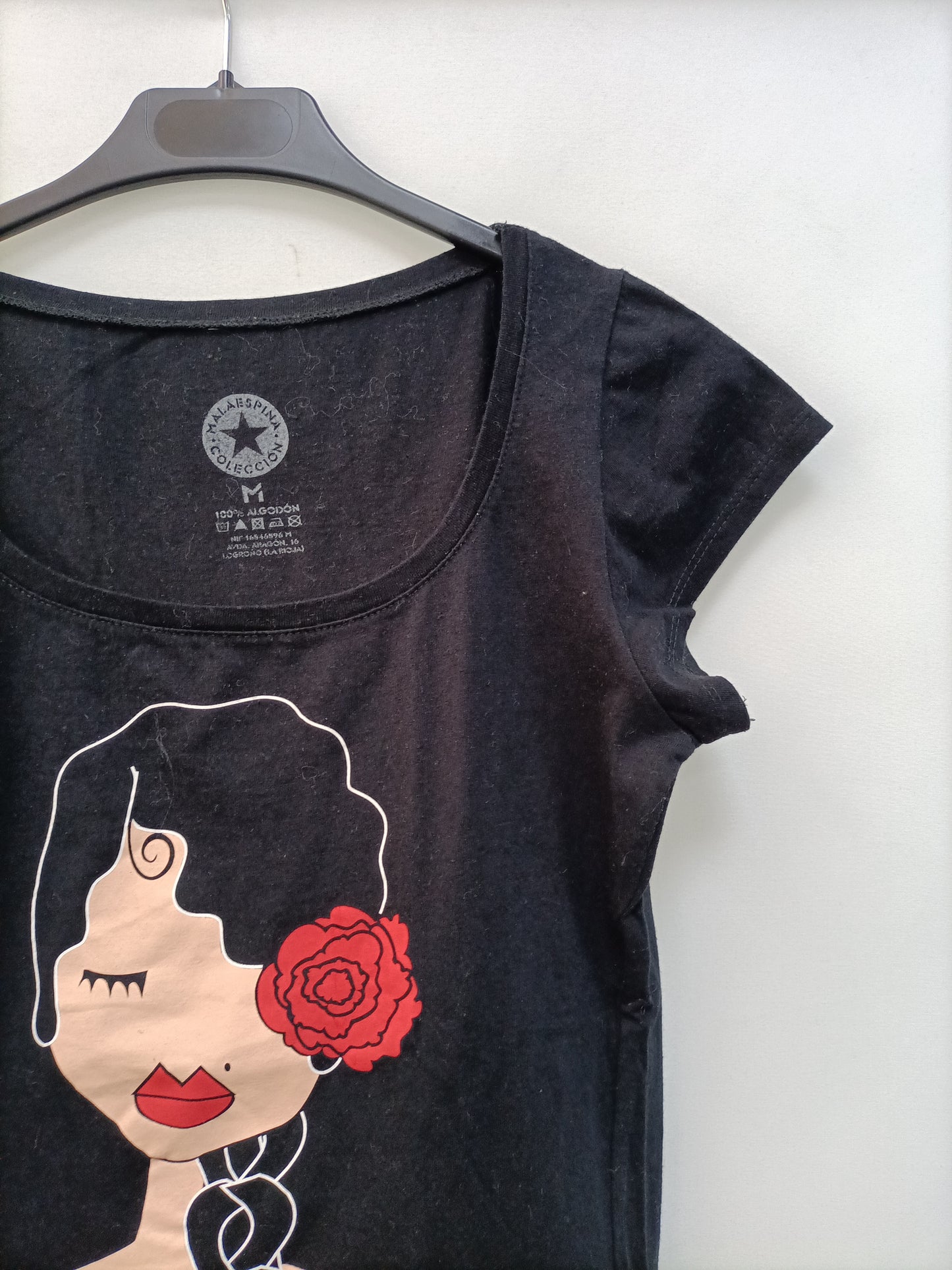 MALAESPINA. Camiseta negra T.m