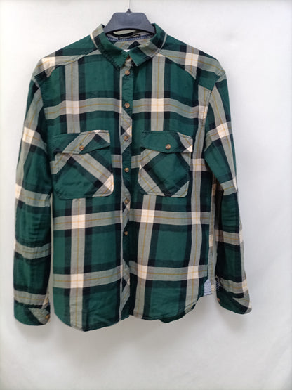 BERSHKA. Green plaid blouse Ts