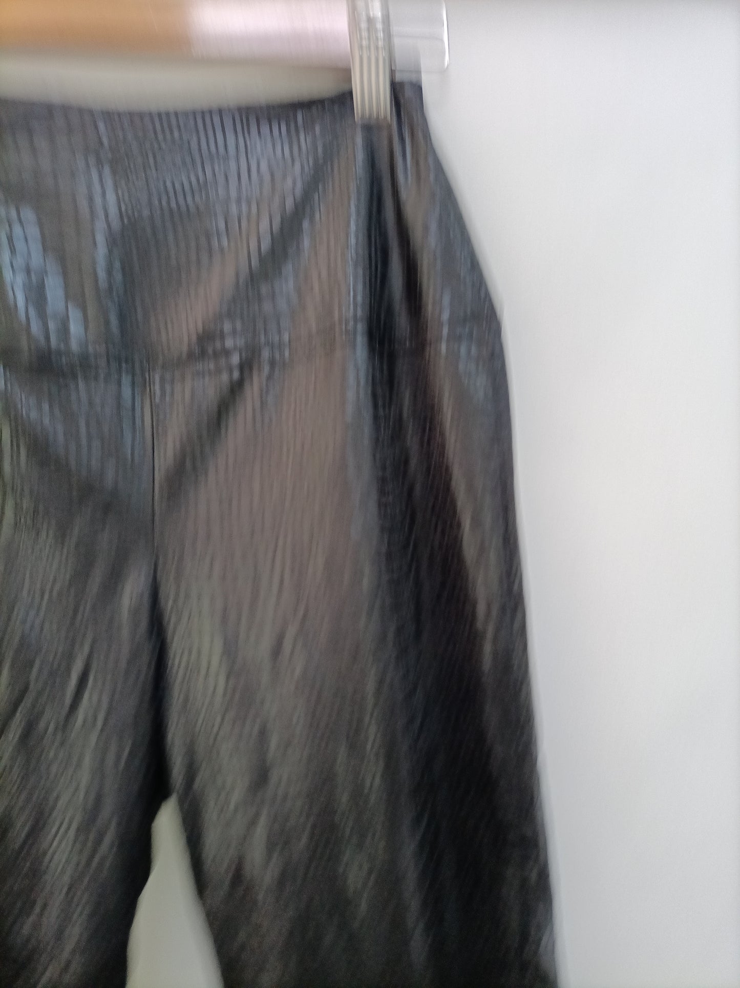 SHEIN. leggins negros cortos T.xs
