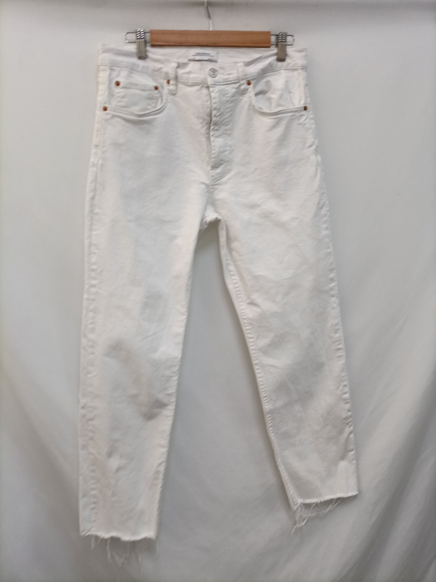 market. ZARA. Pantalón blanco recto T.40
