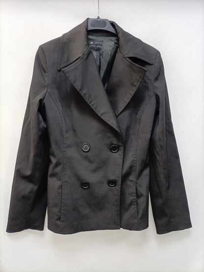 J.ARGGIDO. Gabardina negra corta T.40