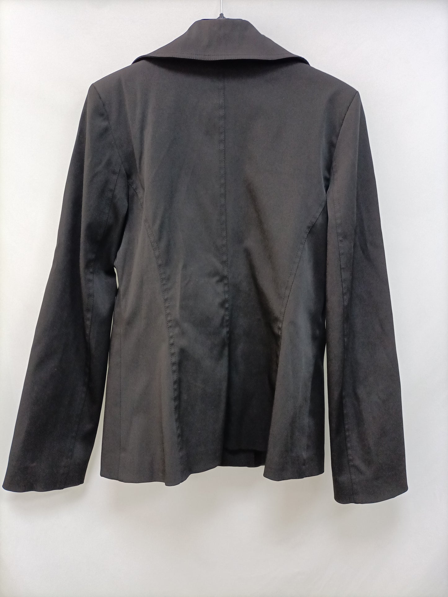 J.ARGGIDO. Gabardina negra corta T.40